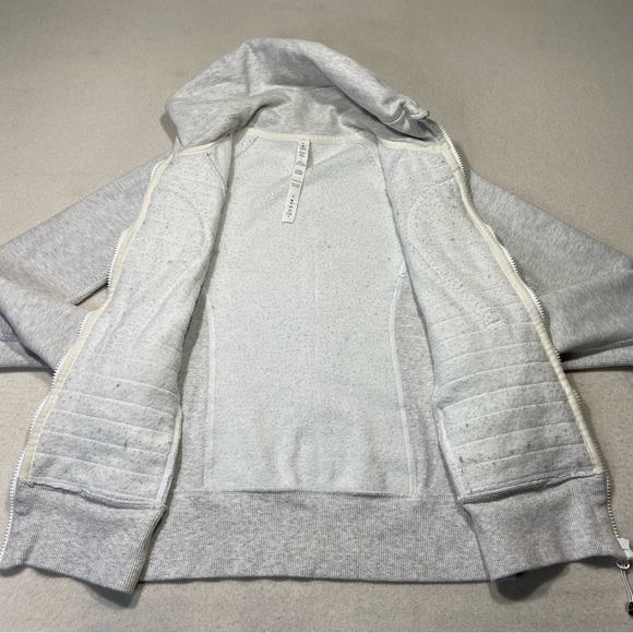 LULULEMON Womens Calm & Cozy Jacket Light Gray Size 4 - Picture 9 of 13